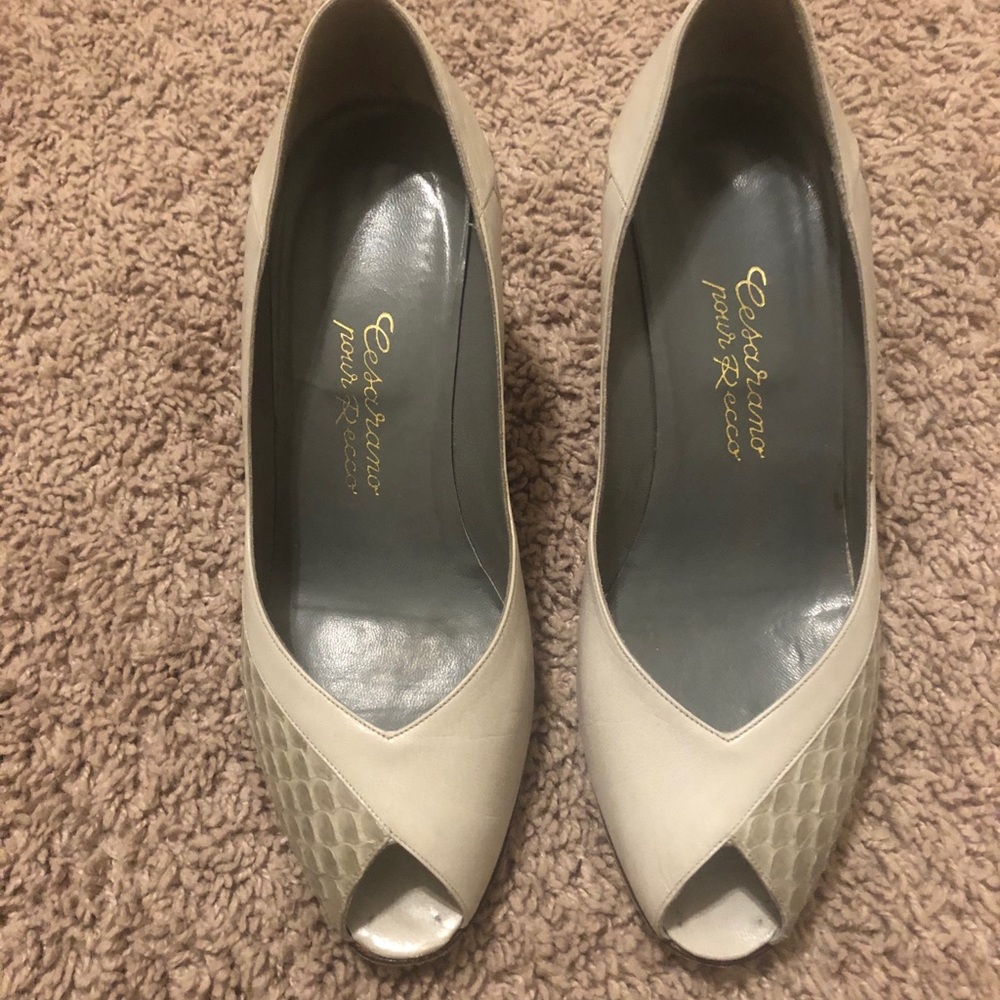 Vintage peep toe pump 7.5 - Picture 3 of 6